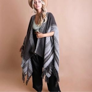 Knit Fringe Ruana Wrap (Black and Grey)